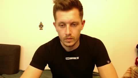 Snapshot of arromwilliam90 chatting on 01/22/25, 06:10 arromwilliam90 online show from 01/22/25, 06:10