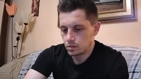 Snapshot of arromwilliam90 chatting on 06/22/26, 03:25 arromwilliam90 online show from 06/22/26, 03:25