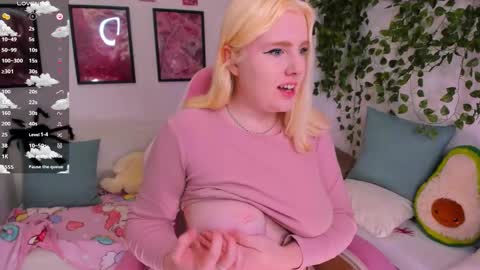 art_lovee_ online show from 02/04/26, 01:33