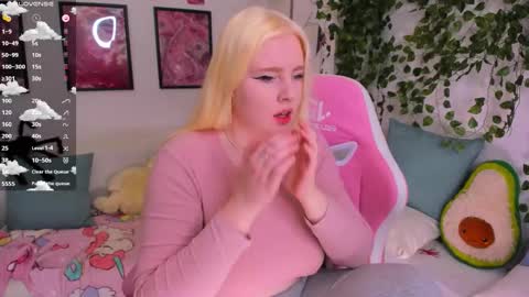 art_lovee_ online show from 02/05/26, 02:05