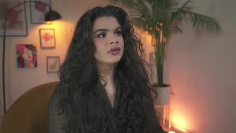 Chloe  online show from 11/22/25, 05:01