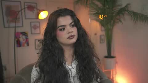 Chloe  online show from 11/29/25, 01:30