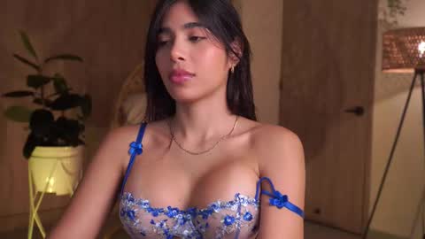 Amanda online show from 11/14/25, 01:37