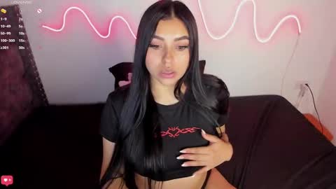 ESTEFANY online show from 12/23/24, 06:00