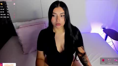 ESTEFANY online show from 11/04/25, 03:49