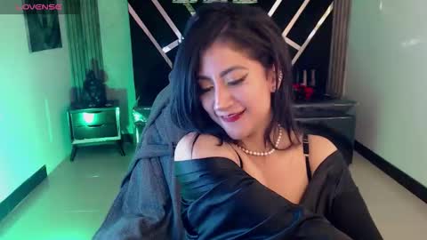 Snapshot of artemisa_ch1 chatting on 11/11/25, 04:01 ARTEMISA online show from 11/11/25, 04:01