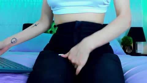 artemisa_leon online show from 01/24/25, 04:48