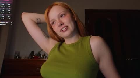 Snapshot of artemisa_meows chatting on 09/19/25, 10:21 SEE U THURSDAY  online show from 09/19/25, 10:21