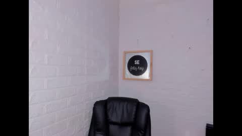 artenisa_tay69 online show from 04/24/26, 05:43