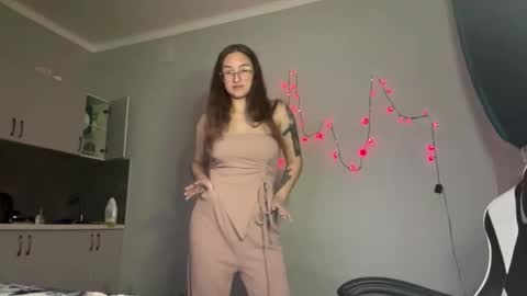 Mia  online show from 02/24/26, 02:26