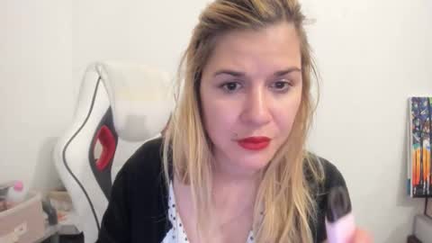 MIA online show from 09/28/25, 04:45