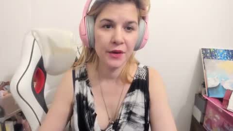 MIA online show from 12/01/25, 06:13