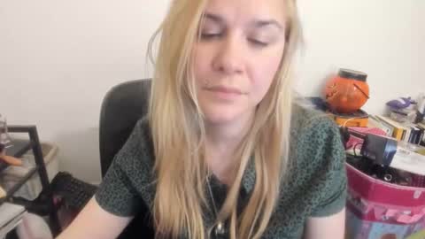 MIA online show from 04/20/26, 08:32