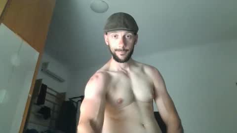 Snapshot of artur833 chatting on 04/17/26, 08:45 artur833 online show from 04/17/26, 08:45