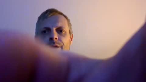 Snapshot of arturporshe69 chatting on 11/22/25, 07:51 arturporshe69 online show from 11/22/25, 07:51