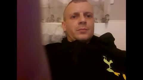 Snapshot of arturporshe69 chatting on 12/13/25, 08:14 arturporshe69 online show from 12/13/25, 08:14