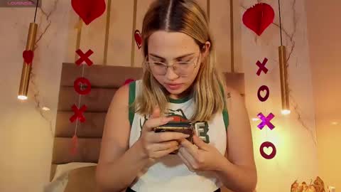 Snapshot of ary1_ chatting on 02/17/25, 03:04 Ary online show from 02/17/25, 03:04