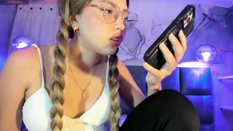 Snapshot of ary1_ chatting on 10/03/25, 03:47 Ary online show from 10/03/25, 03:47