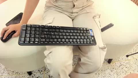 Snapshot of ary1_ chatting on 11/02/25, 03:20 Ary online show from 11/02/25, 03:20