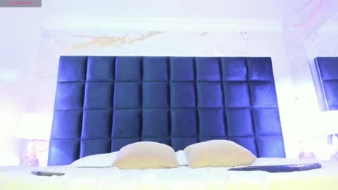 Snapshot of ary1_ chatting on 11/12/25, 03:18 Ary online show from 11/12/25, 03:18