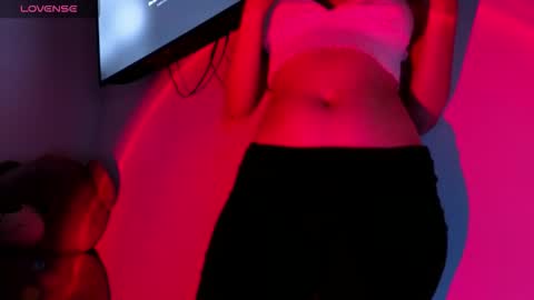 Snapshot of ary1_ chatting on 11/19/25, 09:59 Ary online show from 11/19/25, 09:59