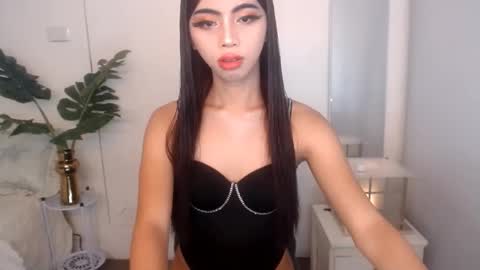 Snapshot of ary_99x chatting on 02/23/26, 09:06 Ariella online show from 02/23/26, 09:06