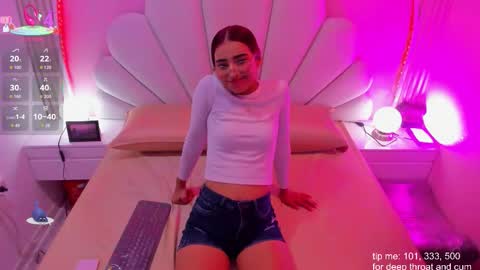 Snapshot of ary__cherry chatting on 12/17/25, 07:20 Ary online show from 12/17/25, 07:20