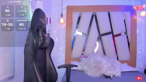 Ary Cooper online show from 10/24/25, 12:34