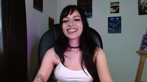 Snapshot of ary_pieerce chatting on 03/05/26, 08:38 Independent Model online show from 03/05/26, 08:38