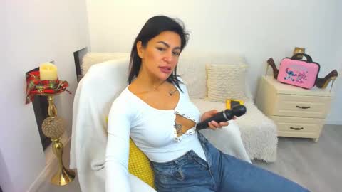 Arya online show from 12/01/25, 07:08