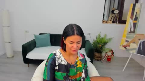 Arya online show from 12/04/25, 07:33