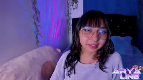 Snapshot of arya_line chatting on 01/18/25, 07:59 Arys online show from 01/18/25, 07:59