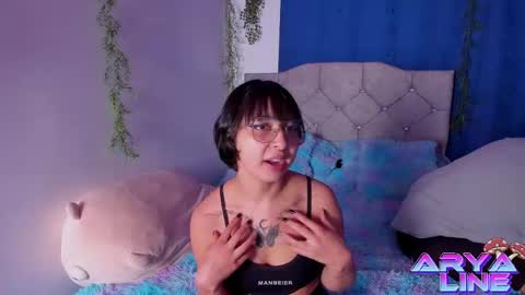 Snapshot of arya_line chatting on 03/12/25, 03:24 Arys online show from 03/12/25, 03:24