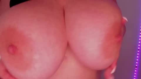 Snapshot of aryahunt chatting on 01/26/25, 08:57 Arianacustom videos available for sale try my special vibes 112233111222333 private copy at request online show from 01/26/25, 08:57