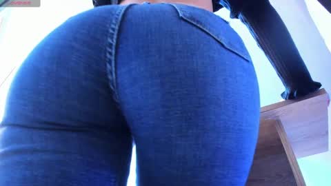 Arya online show from 01/10/25, 10:36