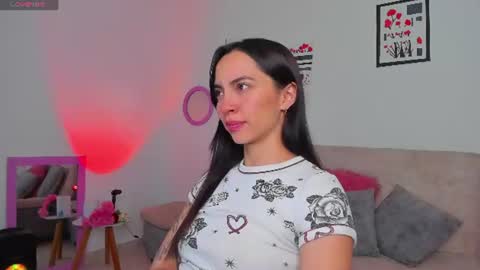 Snapshot of aryane_art_ chatting on 06/30/26, 02:23 carol online show from 06/30/26, 02:23