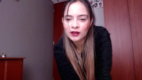 ximena online show from 09/18/25, 07:49