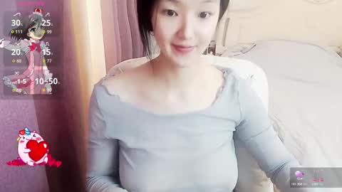 Snapshot of arylia_3 chatting on 09/14/25, 04:00 Lily online show from 09/14/25, 04:00
