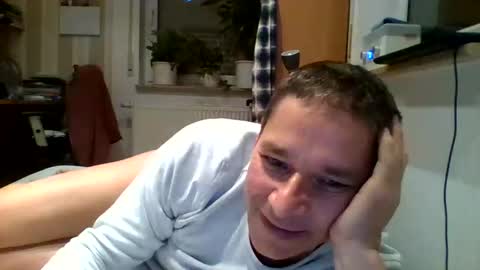 Snapshot of as660660 chatting on 01/16/26, 11:42 as660660 online show from 01/16/26, 11:42