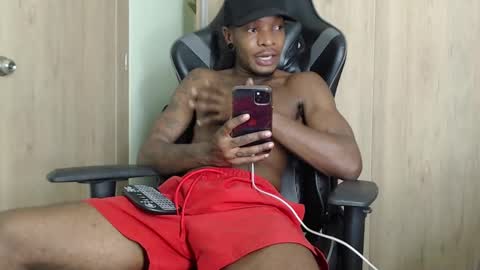 Snapshot of asaapr chatting on 12/13/24, 11:28 Asaap online show from 12/13/24, 11:28