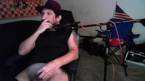Snapshot of asanator101 chatting on 09/11/25, 04:34 devilPup75 online show from 09/11/25, 04:34