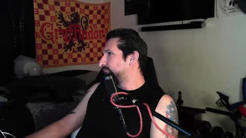 Snapshot of asanator101 chatting on 09/23/25, 02:53 devilPup75 online show from 09/23/25, 02:53