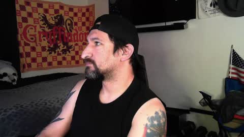 Snapshot of asanator101 chatting on 09/25/25, 09:24 devilPup75 online show from 09/25/25, 09:24