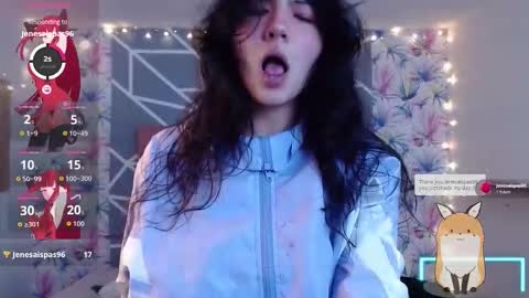 Saray online show from 11/15/25, 12:52