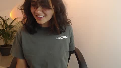 Snapshot of asaray_t chatting on 06/02/26, 12:34 Saray online show from 06/02/26, 12:34