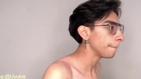 Snapshot of ash_v1 chatting on 11/03/25, 09:27 Ash online show from 11/03/25, 09:27