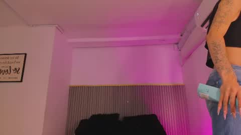 Snapshot of ash_valentine chatting on 07/22/26, 07:38 ash_valentine online show from 07/22/26, 07:38