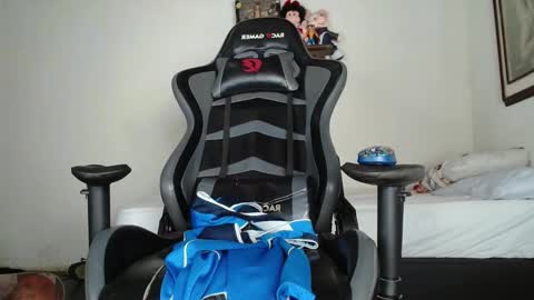 Snapshot of ash_wingrant chatting on 03/04/25, 02:17 ash_wingrant online show from 03/04/25, 02:17