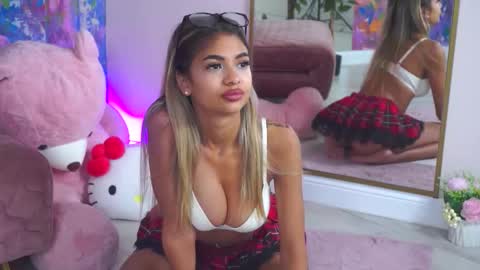 Snapshot of ashayuva chatting on 11/12/25, 11:54 Asha online show from 11/12/25, 11:54