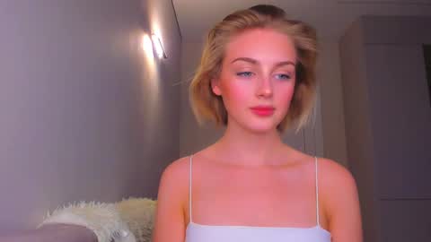 your pretty Ashley online show from 03/03/25, 06:12